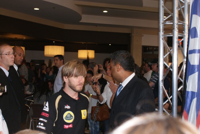 18.6.2011- Nick Heidfeld und Bruno Senna in Luxemburg Dsc07010