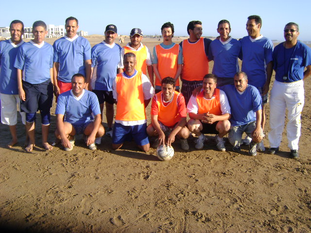 Tournoi mini FOOT Inter-services à la plage d'agadir Photos10