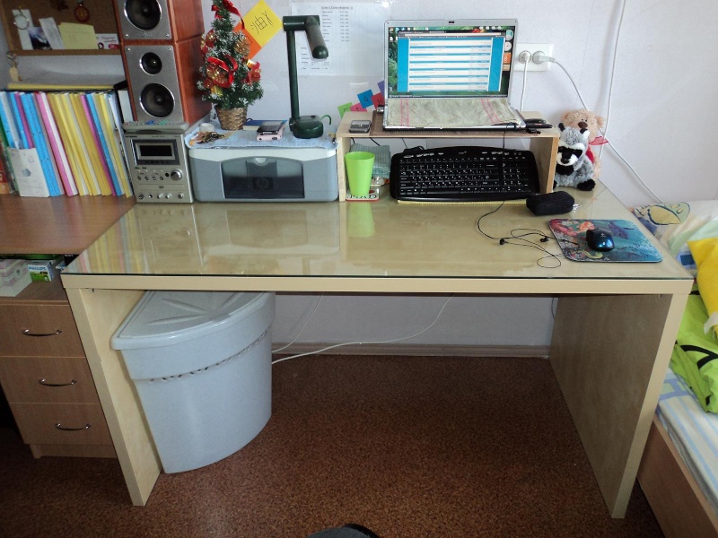 [WTS] IKEA- Study Desk Dsc00411