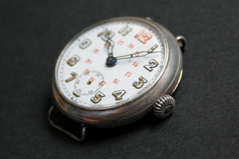 Mon premier post : problème de balancier sur une montre de poignet ancienne Trois_11