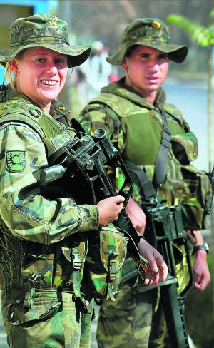 Armée Espagnole/Fuerzas Armadas Españolas - Page 13 45428610