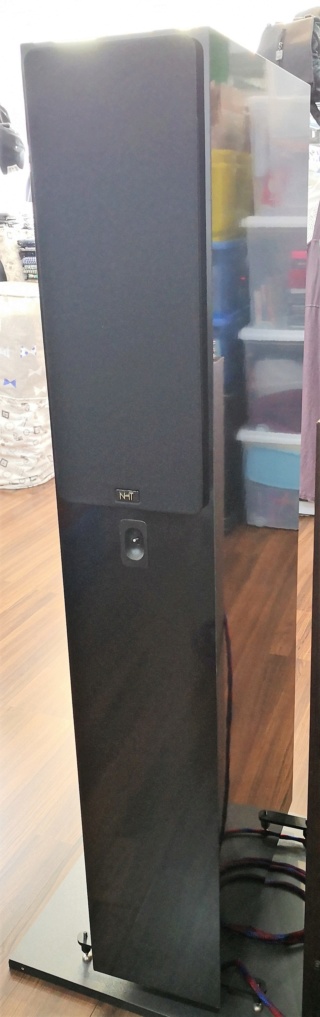 NHT VT2 Floorstand Speakers Img_2021