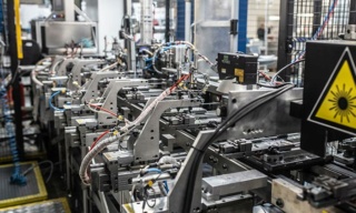 مصنع الماني متخصص في انتاج و صناعة مكونات و قطع غيار و اجزاء السيارات توظيف 40 منصب عامل بعقد عمل دائم CDI   Stahls10