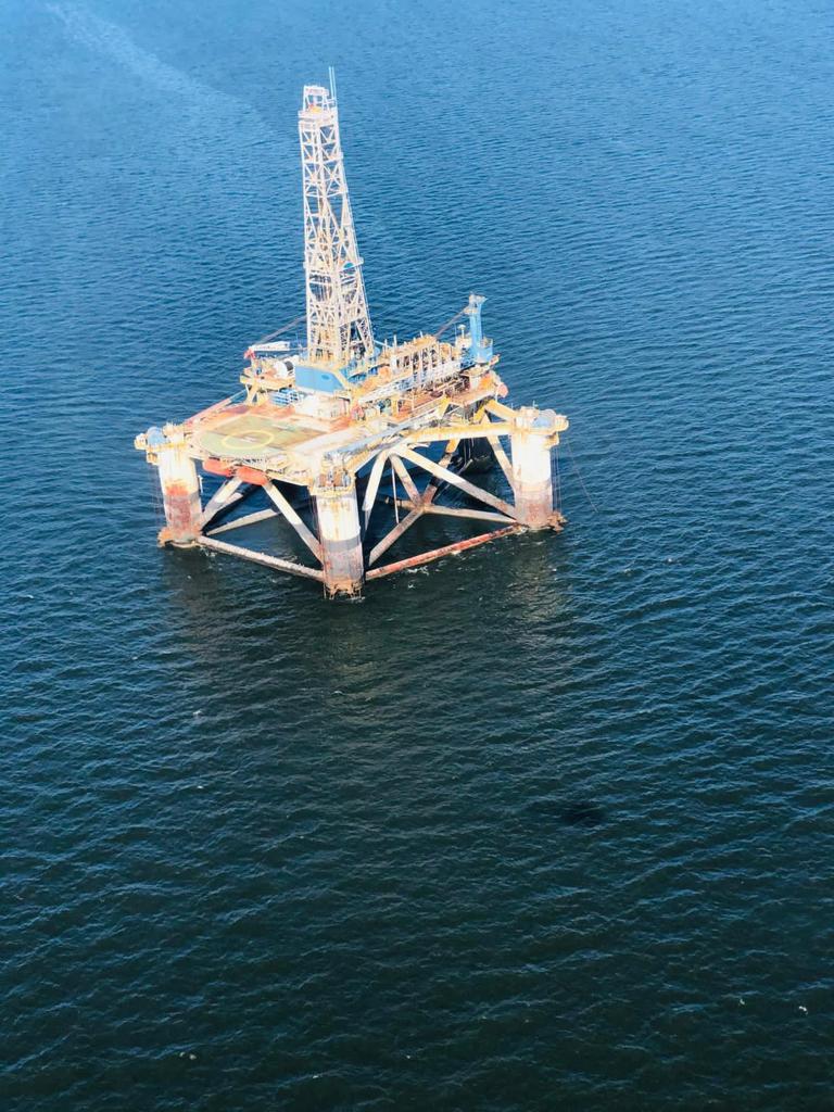 Offer I have for sale this oil rig in the Gulf of Mexico for an excellent price in excellent condition for someone who is interested. Whats247