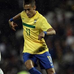 Meilleur ailier de la saison 4 Neymar10