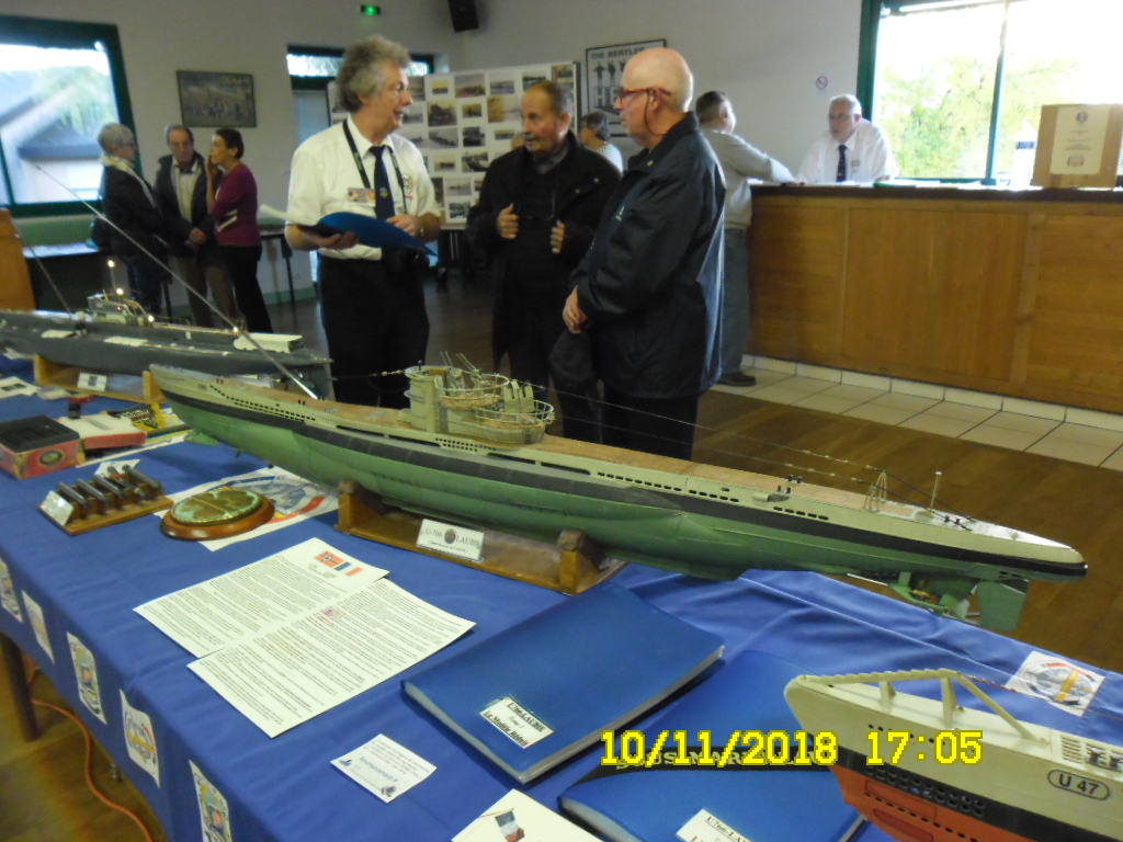 [ Loisirs autres que sports ] AGASM Amicale Perle - Exposition de maquettes de sous-marins à Lanouaille (24) Sam_0054