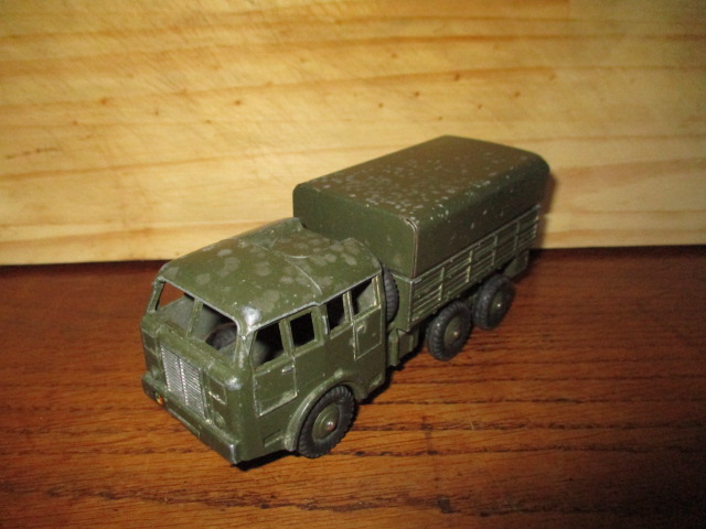 Dinky toys militaires. - Page 5 Img_2652