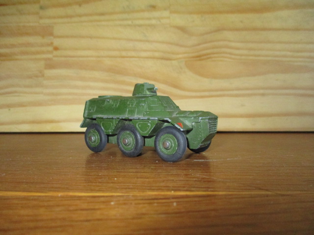 Dinky toys militaires. - Page 5 Img_2660