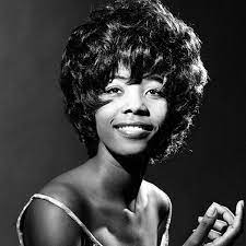 MILLIE SMALL * BIOGRAFIA * Descar67