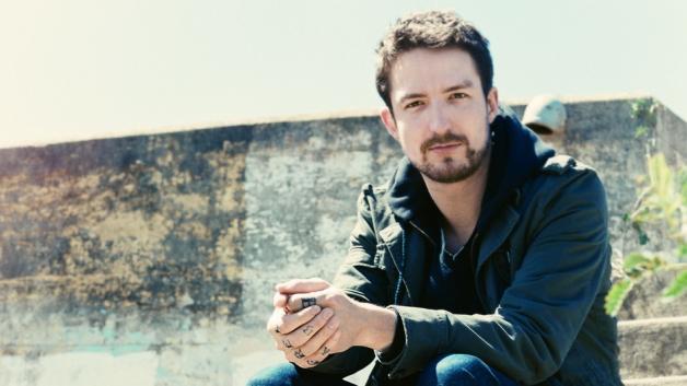 FRANK TURNER * BIOGRAFIA * Frank-10