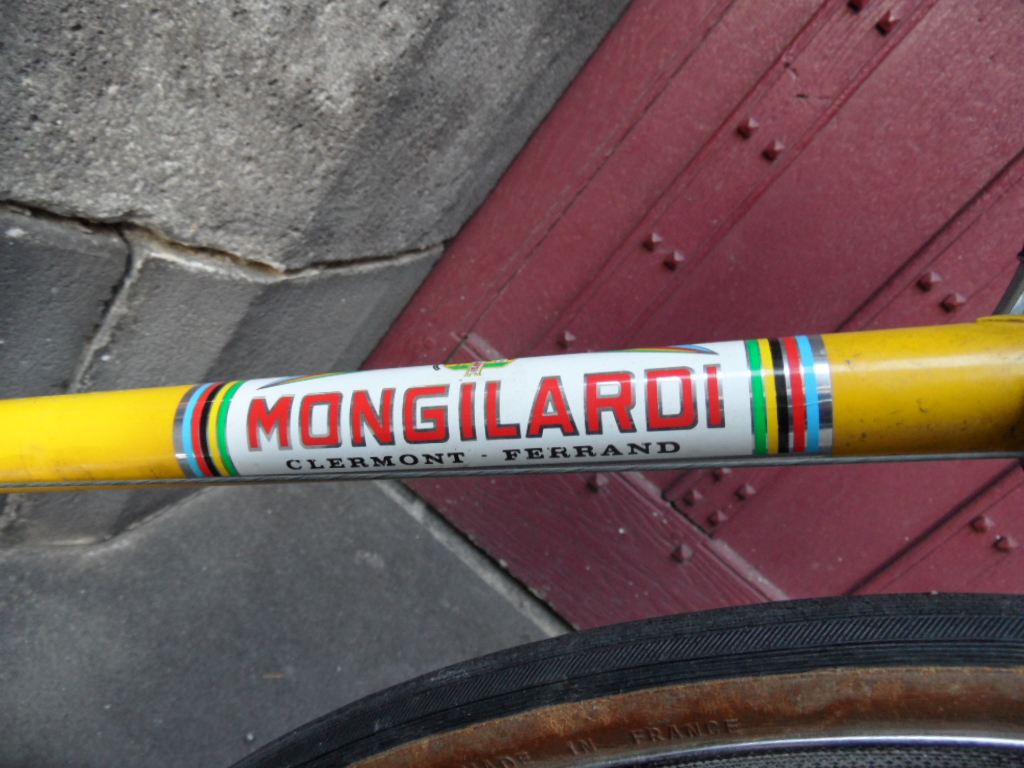 Mongilardi jaune fin 60 debut 70 Sam_1352