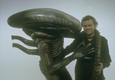 H. R. Giger (5 de febrero de 1940 - 12 de mayo de 2014) Swiss-10