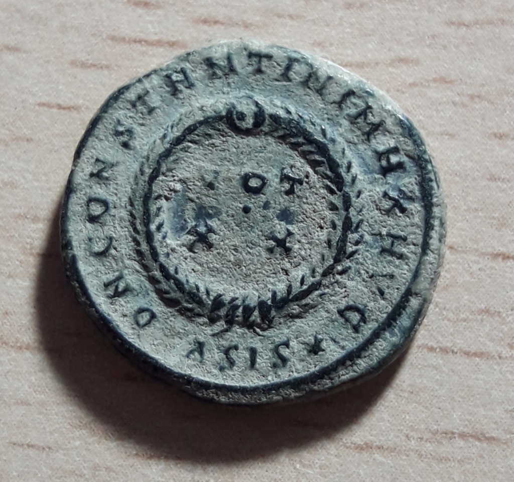 AE3 de Constantino I. D N CONSTANTINI MAX AVG - VOT X X. Siscia. 20191113