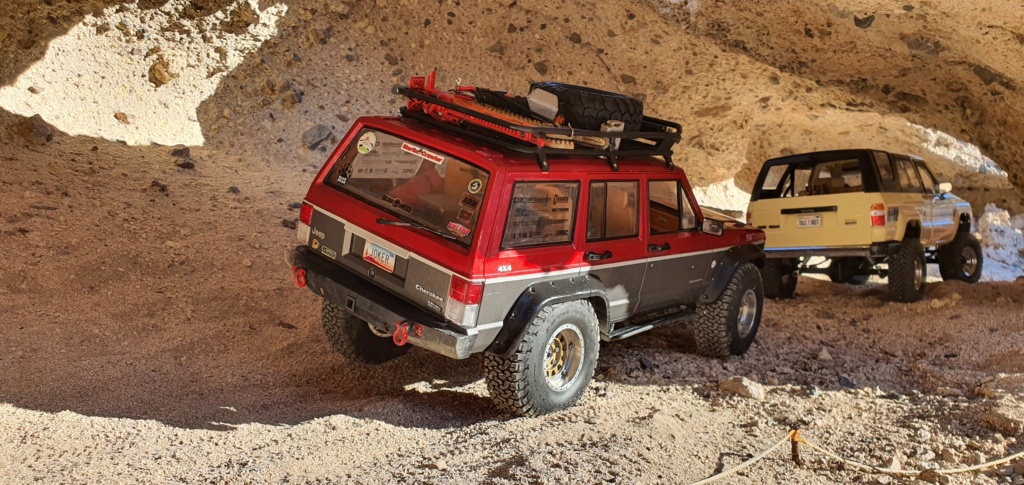 Jeep Cherokee XJ Axial scx10 II - Cipriano. 2023-016