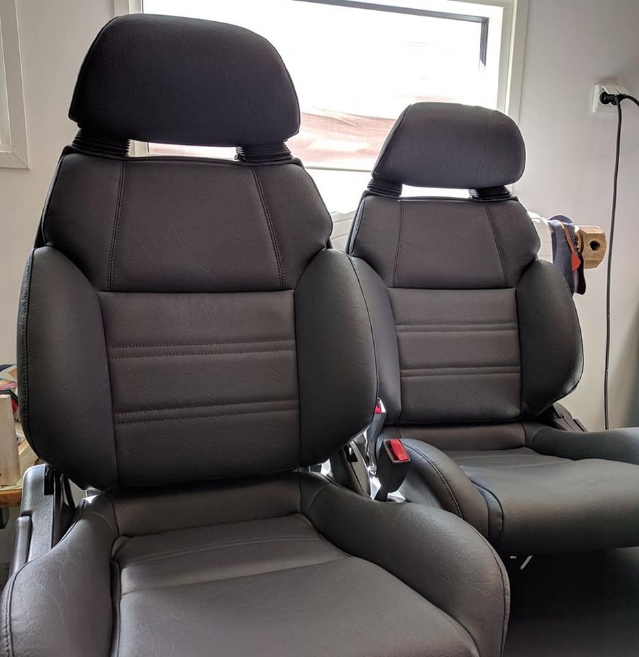 ST185 Carlos Sainz Front Seats 30261910