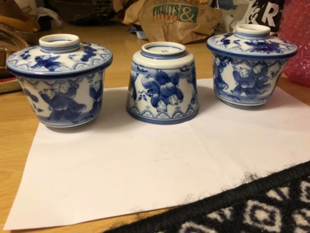 tasses en porcelain Karako boys Japon A1510