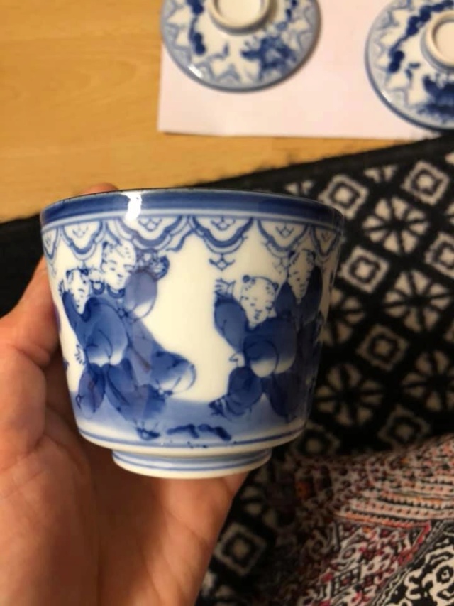 tasses en porcelain Karako boys Japon A211