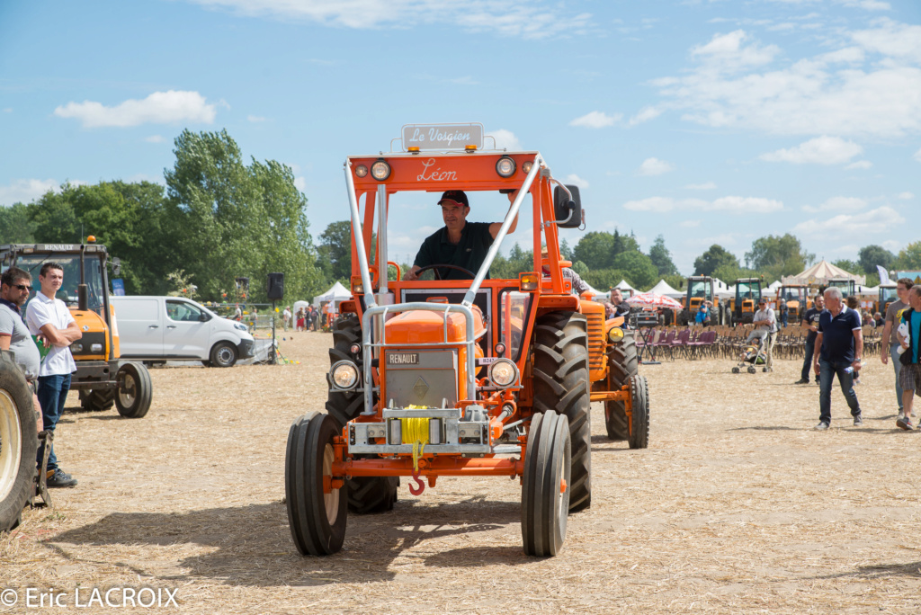 72 - St Gervais en Belin en 2018 - Les 100 ans du tracteur RENAULT  - Page 39 20181162