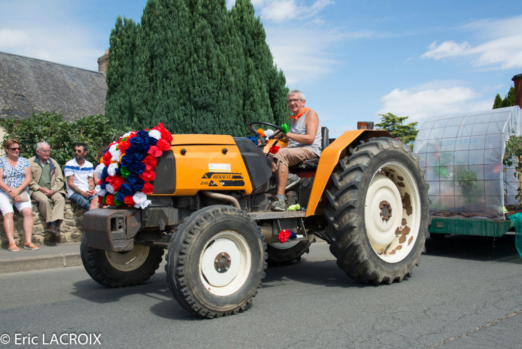 72 - St Gervais en Belin en 2018 - Les 100 ans du tracteur RENAULT  - Page 40 20181176