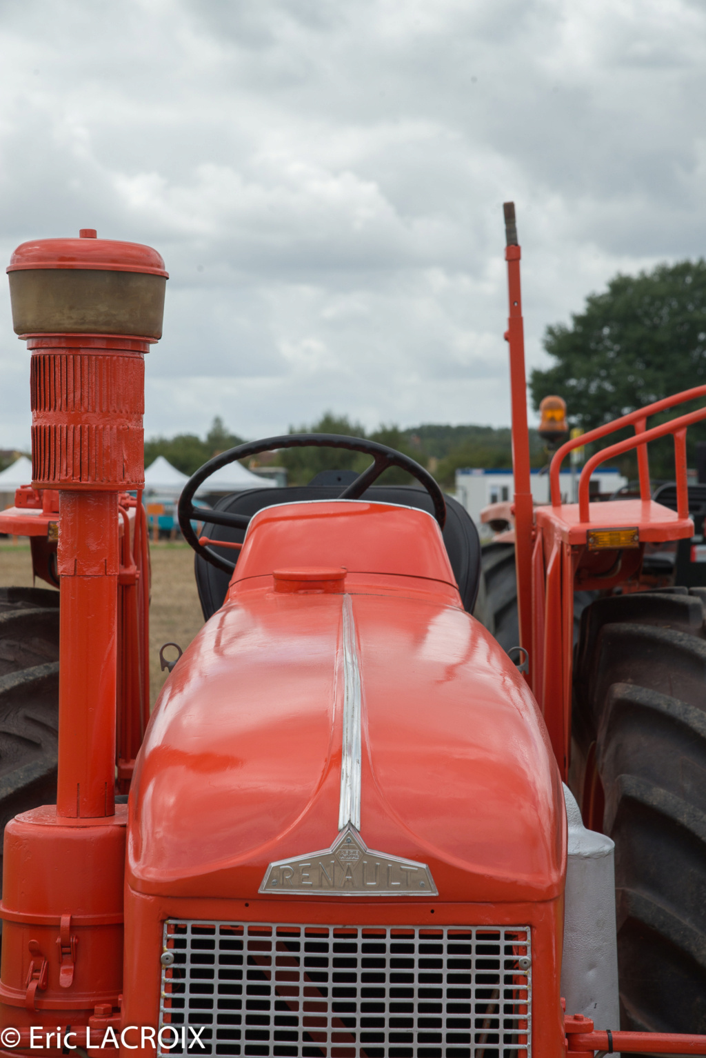 Les 100 ans du tracteur RENAULT en photo... - Page 4 2018_108