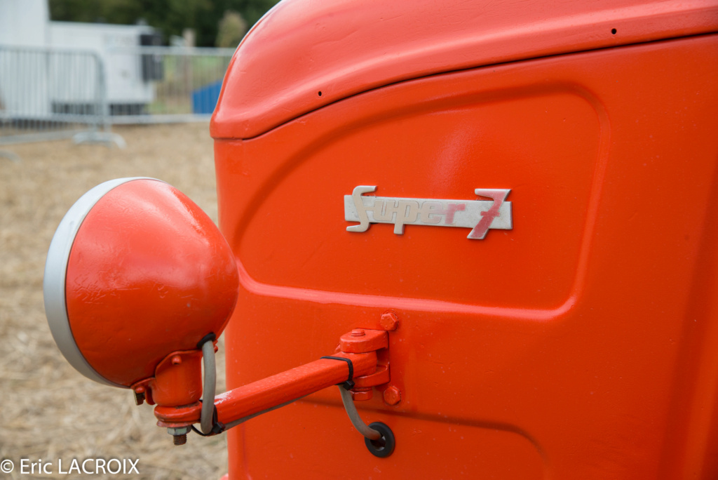 Les 100 ans du tracteur RENAULT en photo... - Page 4 2018_111