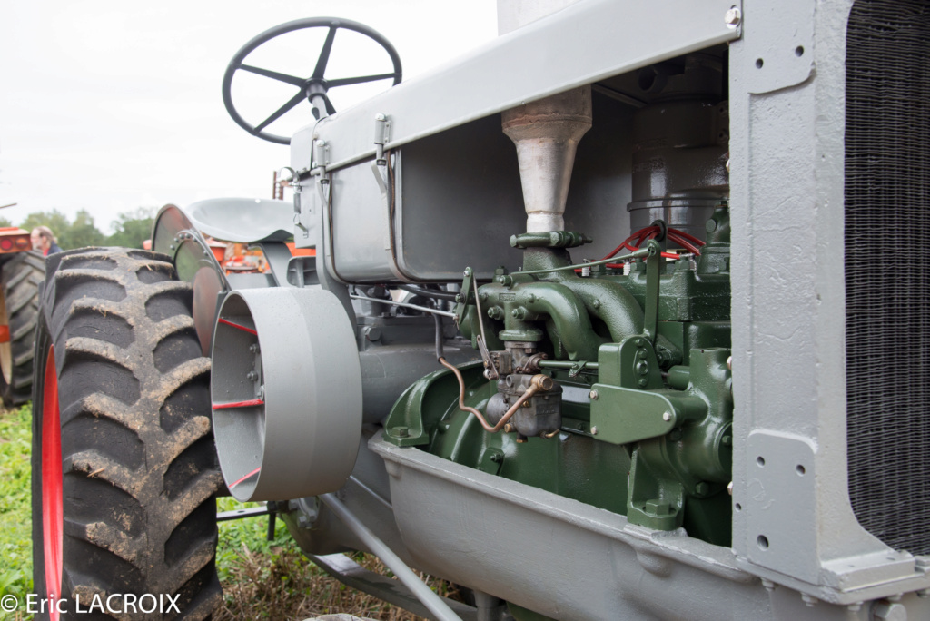 Les 100 ans du tracteur RENAULT en photo... - Page 14 2018_317