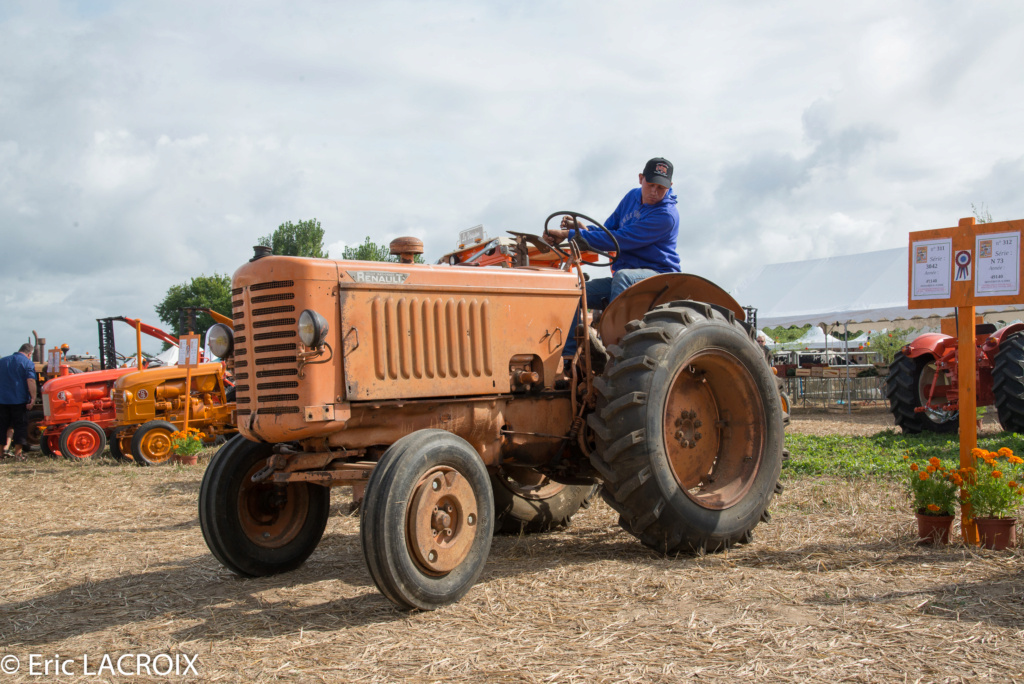 Les 100 ans du tracteur RENAULT en photo... - Page 15 2018_355