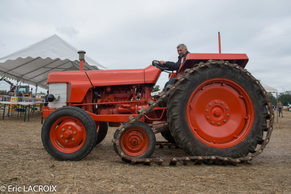 72 - St Gervais en Belin en 2018 - Les 100 ans du tracteur RENAULT  - Page 17 2018_737