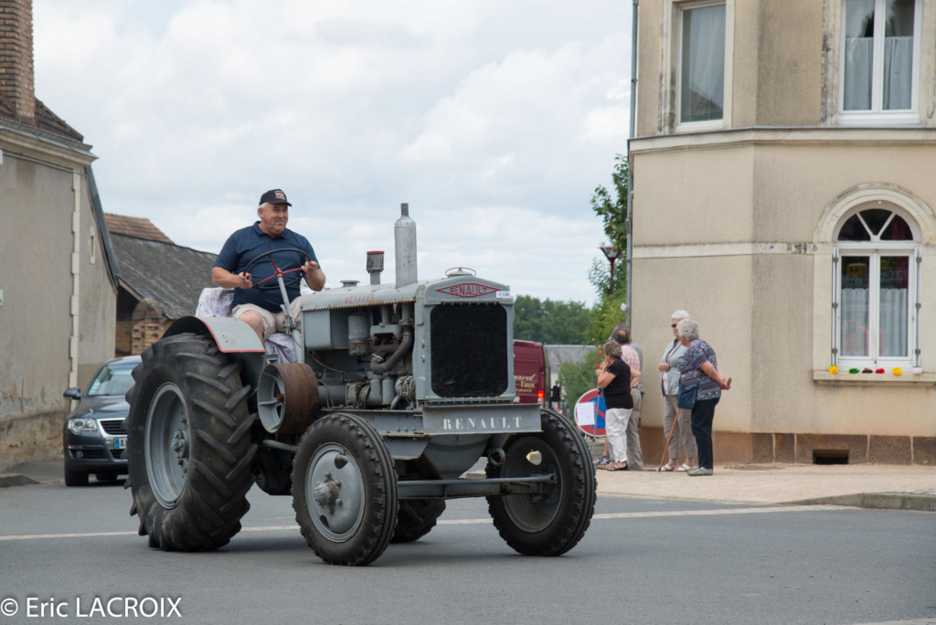 72 - St Gervais en Belin en 2018 - Les 100 ans du tracteur RENAULT  - Page 21 2018_826