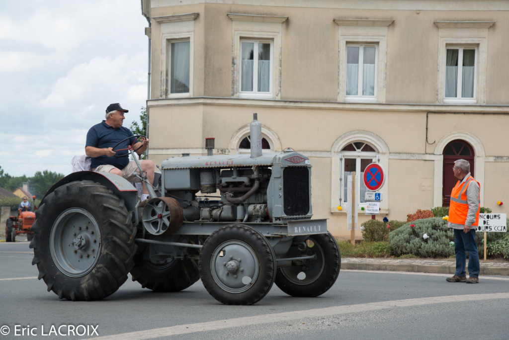 72 - St Gervais en Belin en 2018 - Les 100 ans du tracteur RENAULT  - Page 21 2018_827