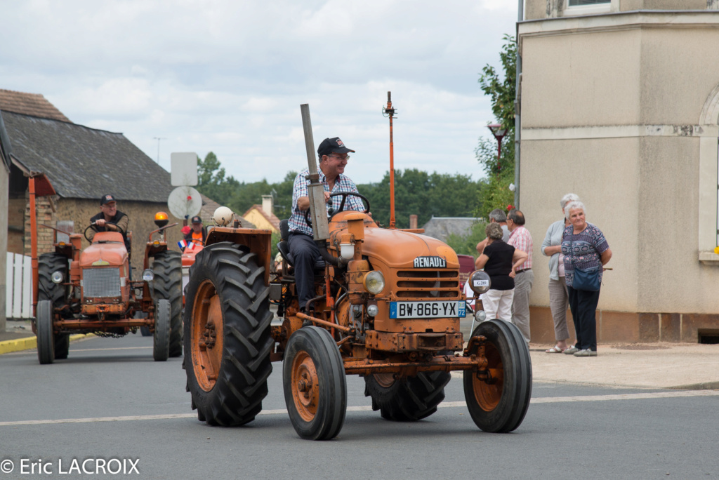 72 - St Gervais en Belin en 2018 - Les 100 ans du tracteur RENAULT  - Page 21 2018_830