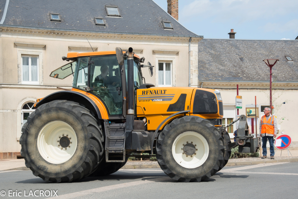 72 - St Gervais en Belin en 2018 - Les 100 ans du tracteur RENAULT  - Page 23 2018_857