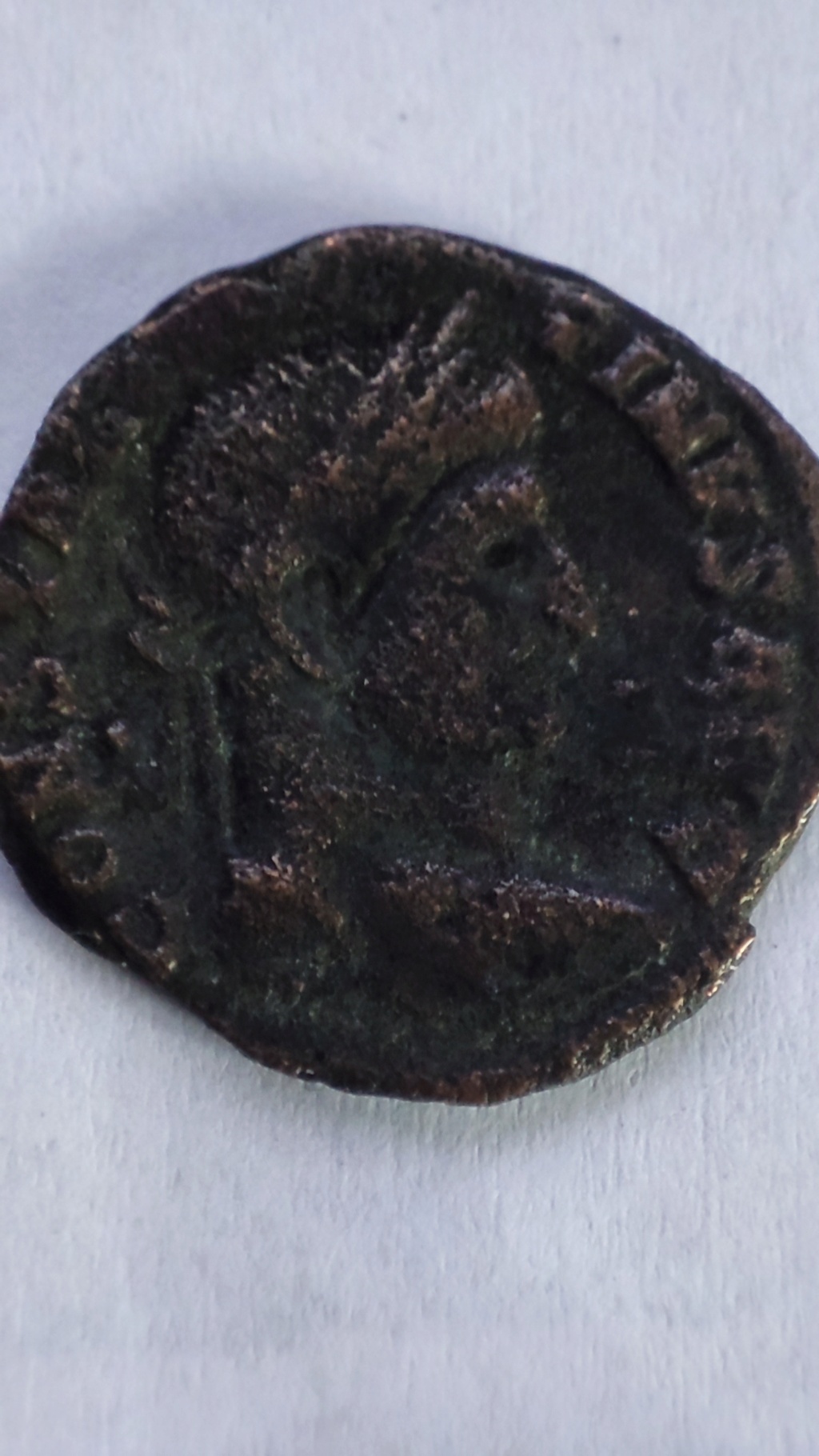 AE3 de Constantino I. DN CONSTANTINI MAX AVG / VOT XX. Arlés 16377611