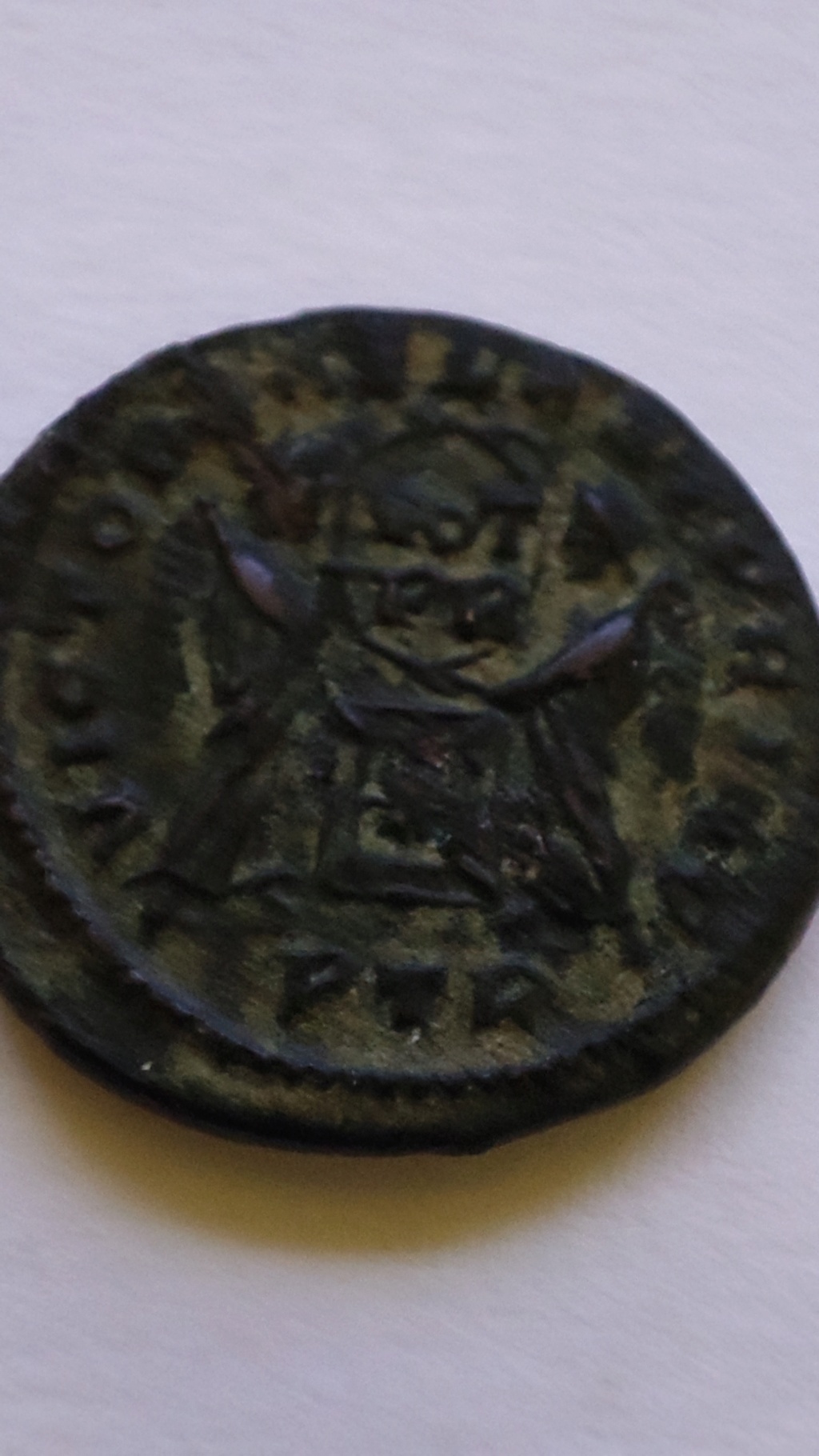 AE3 de Constantino I. VICT LAETAE PRINC. Trier 16499712