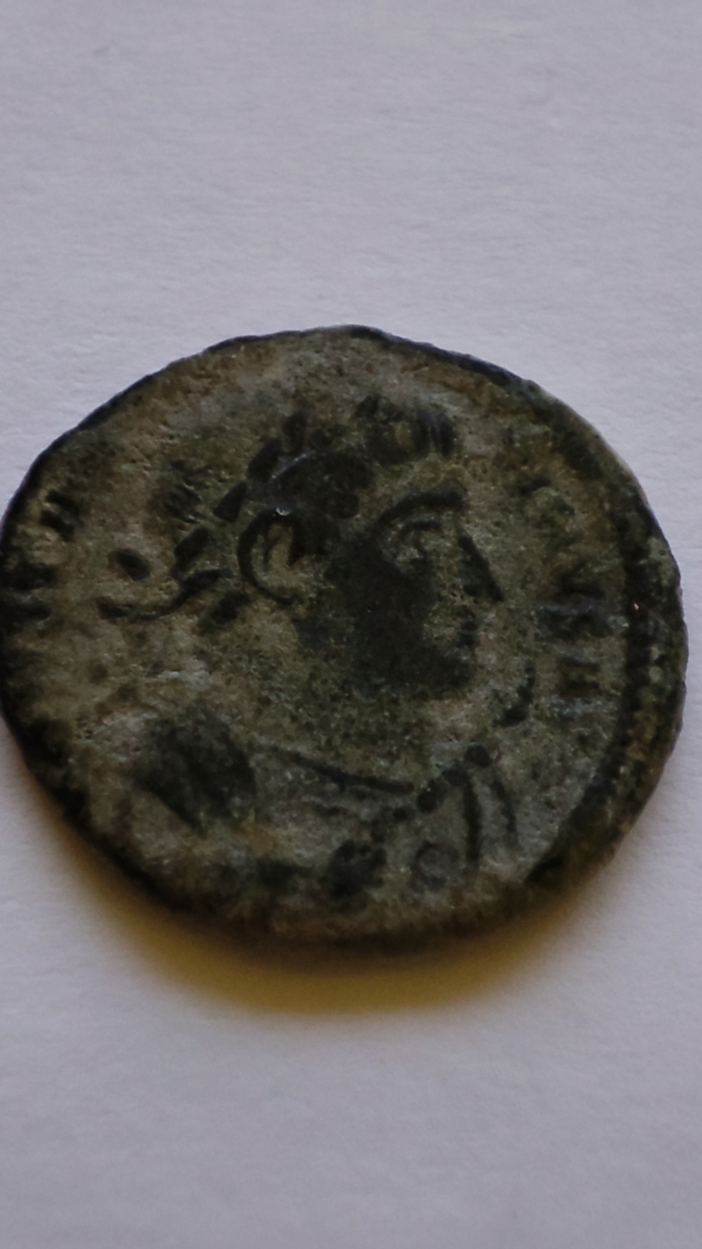 AE3 de Constantino I. BEATA TRANQVILLITAS. Trier 16499716