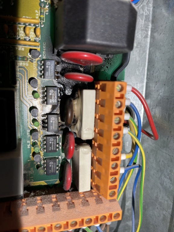 Funny smell and no heating or hot water - UPDATED 57ae4f10