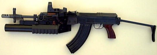 Fusil d'assaut court en 7,62x39 Automa10