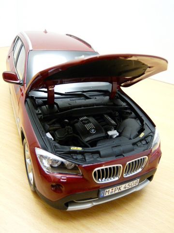 Nouvelles sorties 1/18 IEME - Page 5 Bmw_x114