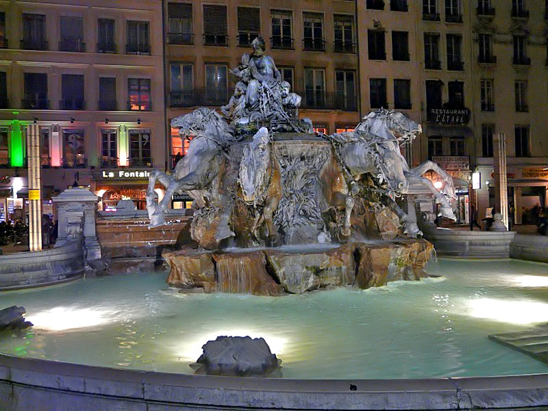 La fontaine des terreaux ... mais ratée Aureli10