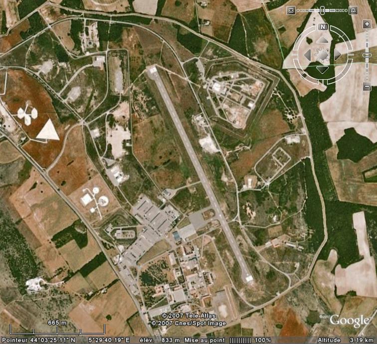 Google Earth et stock d'armes nucléaires Apt10