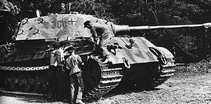Fujam que vêm aí os Panzers: A Porsche Militar. Tiger211