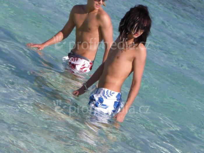 [ Photos ] Bill et Tom en vacances aux Maldives Bill_e11