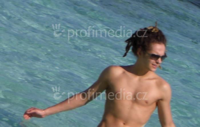 [ Photos ] Bill et Tom en vacances aux Maldives Tom_da10