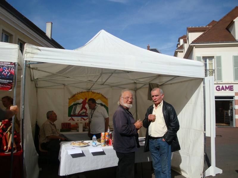 Forum des Associations et Fête des Vendanges à Dreux 2010 Dsc06101