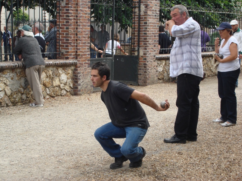 Concours de pétanque à Crécy-Couvé le 13 juin 2011 Dsc09106