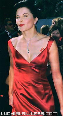 Lucy Lawless - Page 13 Emmy1010