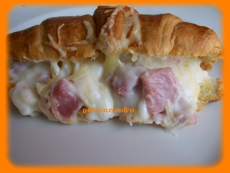 croissants au jambon