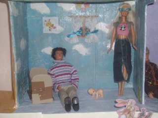 Pirouette cacahouette ou la maison de Barbie en carton Imgp1832