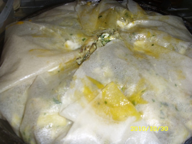 Basttilla ou Pastilla marocaine aux fruits de mer et poisson/Etape par tape en photos Pastil17