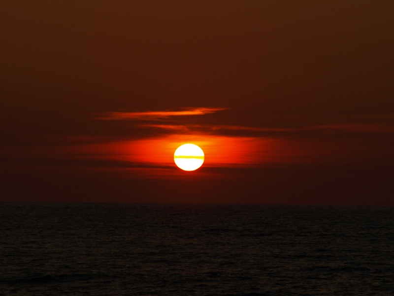 Premier coucher de soleil par Axel Olympu11